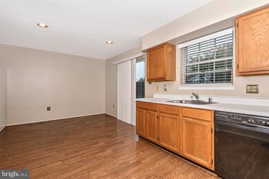 6905 Turnberry Ct, Frederick, MD 21703 - photo 7