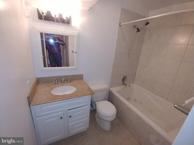 17821 Buehler Rd unit E, Olney, MD 20832 - photo 7