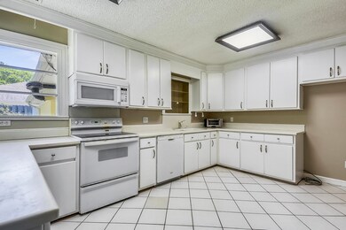 Kitchen with lots of cabinets