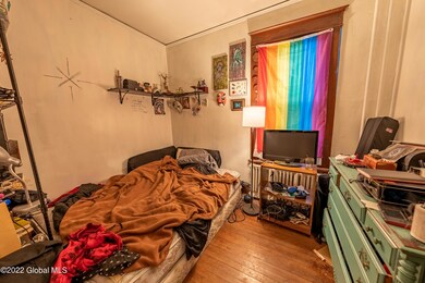 681 Myrtle Ave, Albany, NY 12208 - photo 2