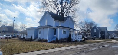 366 High St, Berne, IN 46711 - photo 2