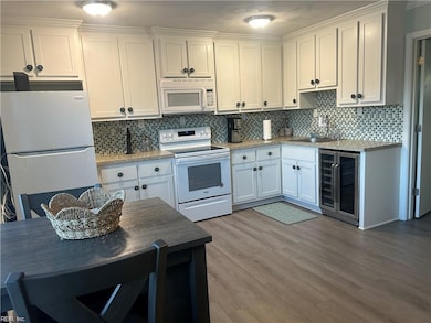 9711 8th View St unit 3, Norfolk, VA 23503 - photo 7