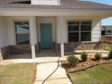 1908 E Winston St, Broken Arrow, OK 74011 - photo 2