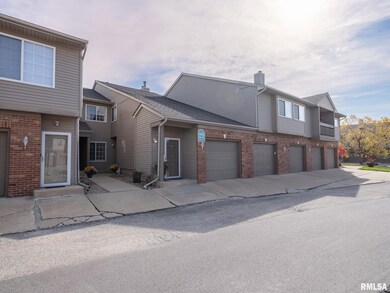 4523 N Thornhill Dr unit 105C, Peoria, IL 61615 - photo 4