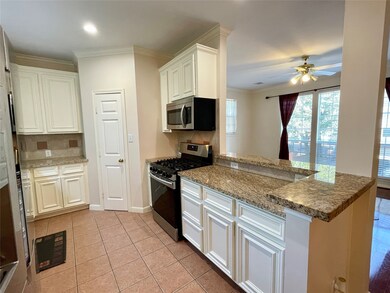 1702 Tuam St unit A, Houston, TX 77004 - photo 6