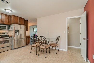 1223N17thSt_0002