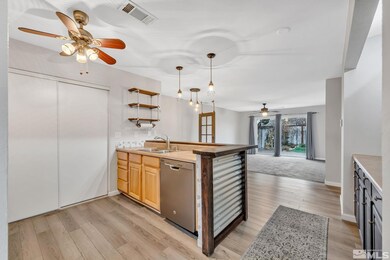 1005 Bradley Square, Sparks, NV 89434 - photo 5