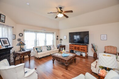 5934 Carnaby Ln, Rosenberg, TX 77471 - photo 6