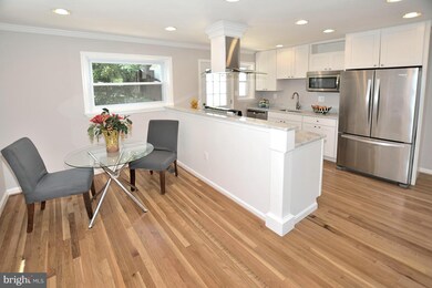 48 W Taylor Run Pkwy, Alexandria, VA 22314 - photo 6