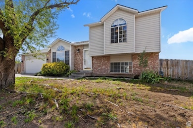 5627 Walnut Ridge Cir, Salt Lake City, UT 84118 - photo 2