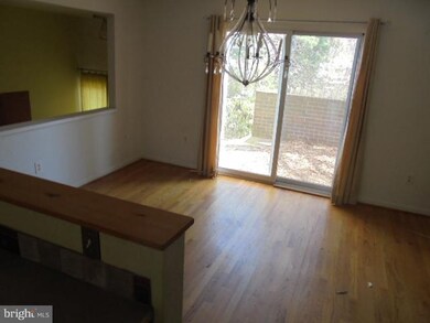 11547 Links Dr, Reston, VA 20190 - photo 3