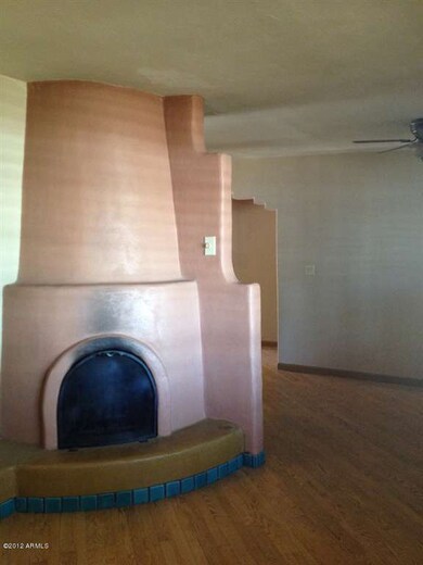 Family Room 4