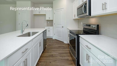 3739 13th St NE, Hickory, NC 28601 - photo 4