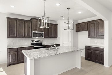 200 Magnolia Dr, Azle, TX 76020 - photo 6