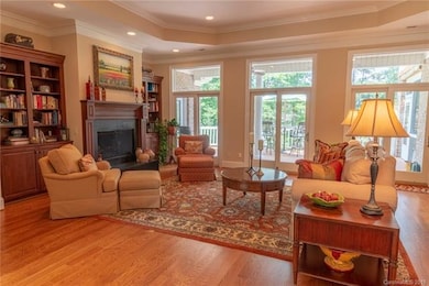 Spacious Great Room with access to large deck, gre