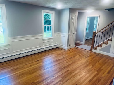 7 Oakwood St, Windham, NH 03087 - photo 7