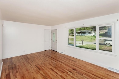 3253 Dubuque Ave, Des Moines, IA 50317 - photo 6