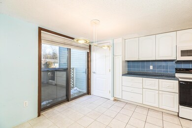 511 Piscassic St, Newmarket, NH 03857 - photo 3