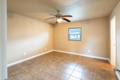 1907 Dismuke St unit 18, Houston, TX 77023 - photo 5