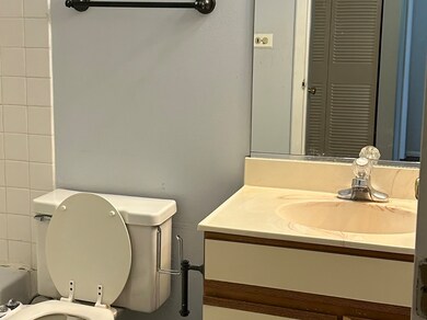 unlisted-address, Willowbrook, IL 60527 - photo 7