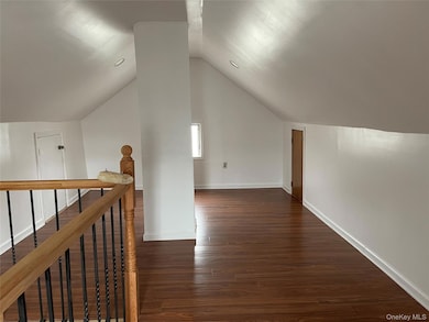 857 Garfield St unit 2nd Fl, Franklin Square, NY 11010 - photo 6