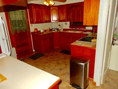 409 Rear Delaware Ave, Olyphant, PA 18447 - photo 3