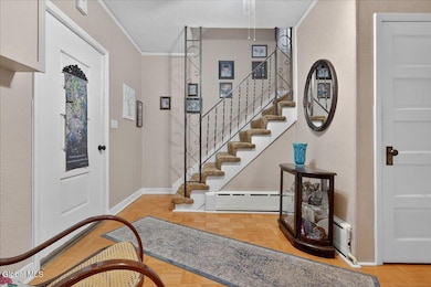 102 S Crystal St, Mechanicville, NY 12118 - photo 4