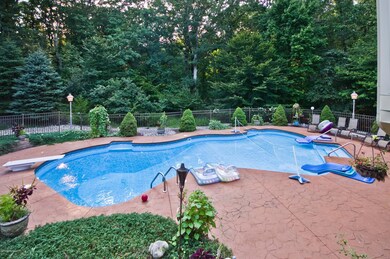 003_POOL