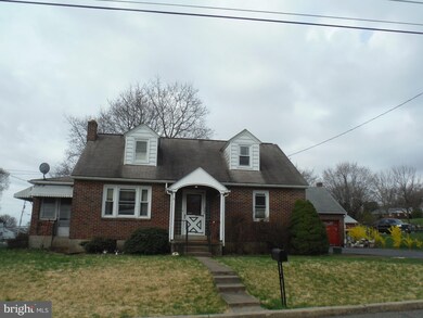 202 N 7th St, Bally, PA 19503 - photo 2