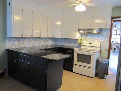 1002 Amostown Rd unit 1, West Springfield, MA 01089 - photo 6