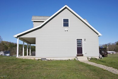 411 Lockard Rd, Pennsdale, PA 17756 - photo 3