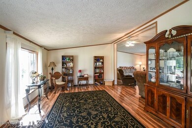 03_2175wHinchman_165_LivingRoom_LowRes
