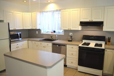 25 Renwick Ave, Staten Island, NY 10301 - photo 6