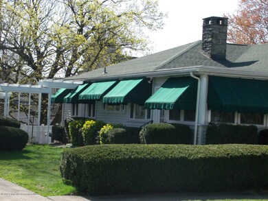 730 W Lackawanna Ave, Blakely, PA 18447 - photo 3