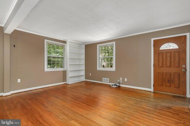 8721 Jenifer Rd, Parkville, MD 21234 - photo 7