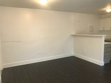 1040 NW 3rd Ave unit 7, Miami, FL 33136 - photo 4