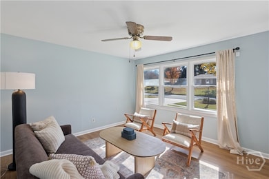 422 Woodcliff Dr, Savannah, GA 31406 - photo 3