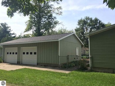 504 Lake St, Elk Rapids, MI 49629 - photo 3