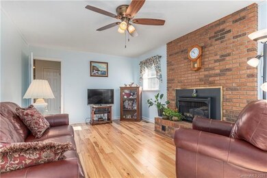 29 Fieldcrest Cir, Asheville, NC 28806 - photo 7