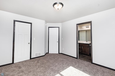 543338(3of33).jpg