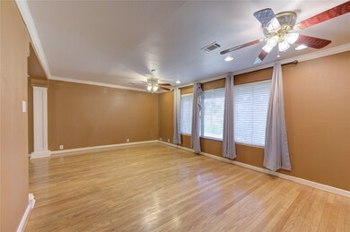 1011 Inwood St, Tomball, TX 77375 - photo 2