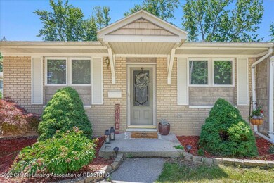 2033 Holly Way, Lansing, MI 48910 - photo 3