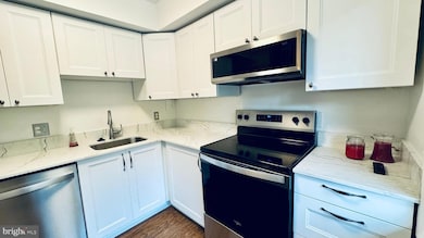 3222 S 28th St unit 304, Alexandria, VA 22302 - photo 5