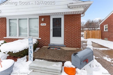 30140 Rush St, Garden City, MI 48135 - photo 3