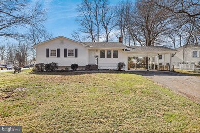 227 Rolling Rd, Gaithersburg, MD 20877 - photo 2