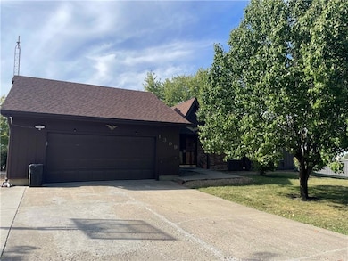 1309 De Kalb Dr, Cameron, MO 64429 - photo 3