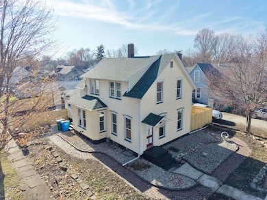 330 Virginia Ave, La Porte, IN 46350 - photo 2