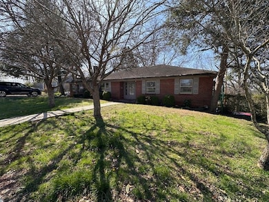 419 W Main St, McMinnville, TN 37110 - photo 4