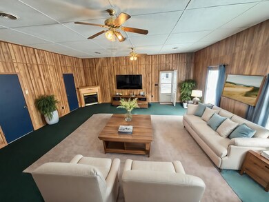 7Extended Living Room 2