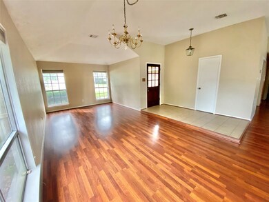 15502 Meadow Village Dr, Houston, TX 77095 - photo 3